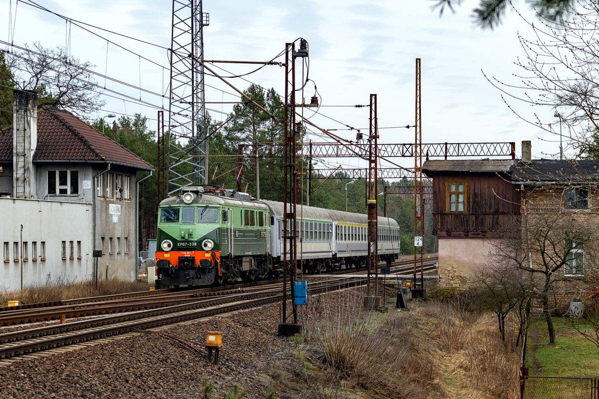 EP07-338: Chorągiewka