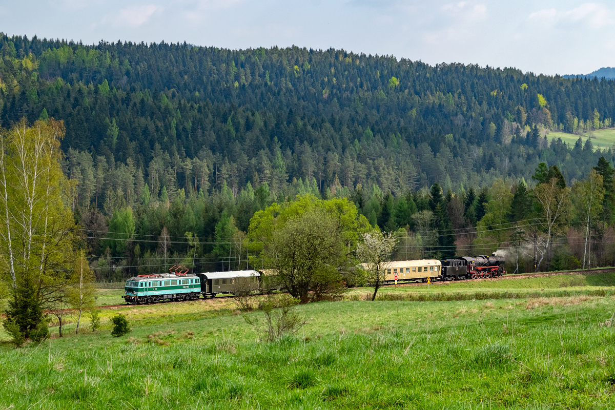 EU07-195: Lachowice Centrum - Kurów Suski