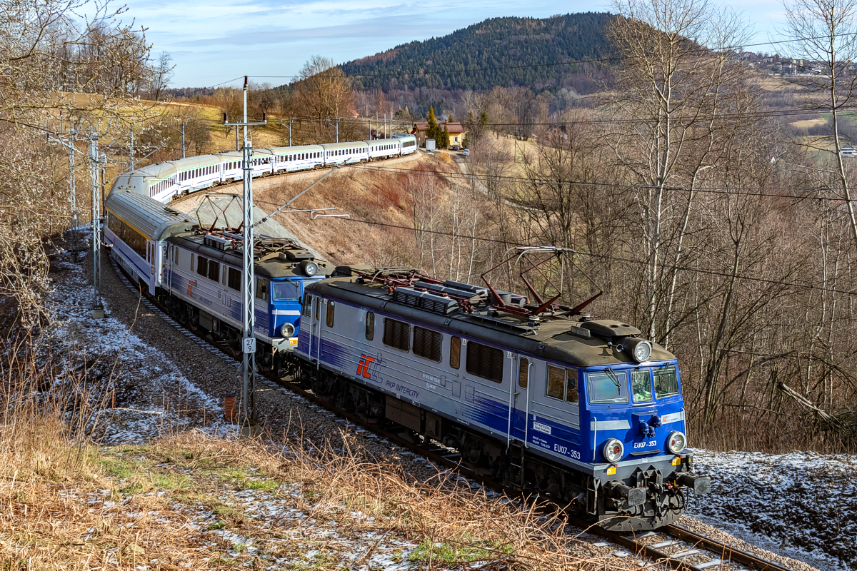 EU07-353+377: Kalwaria Zebrzydowska Lanckorona - Stronie
