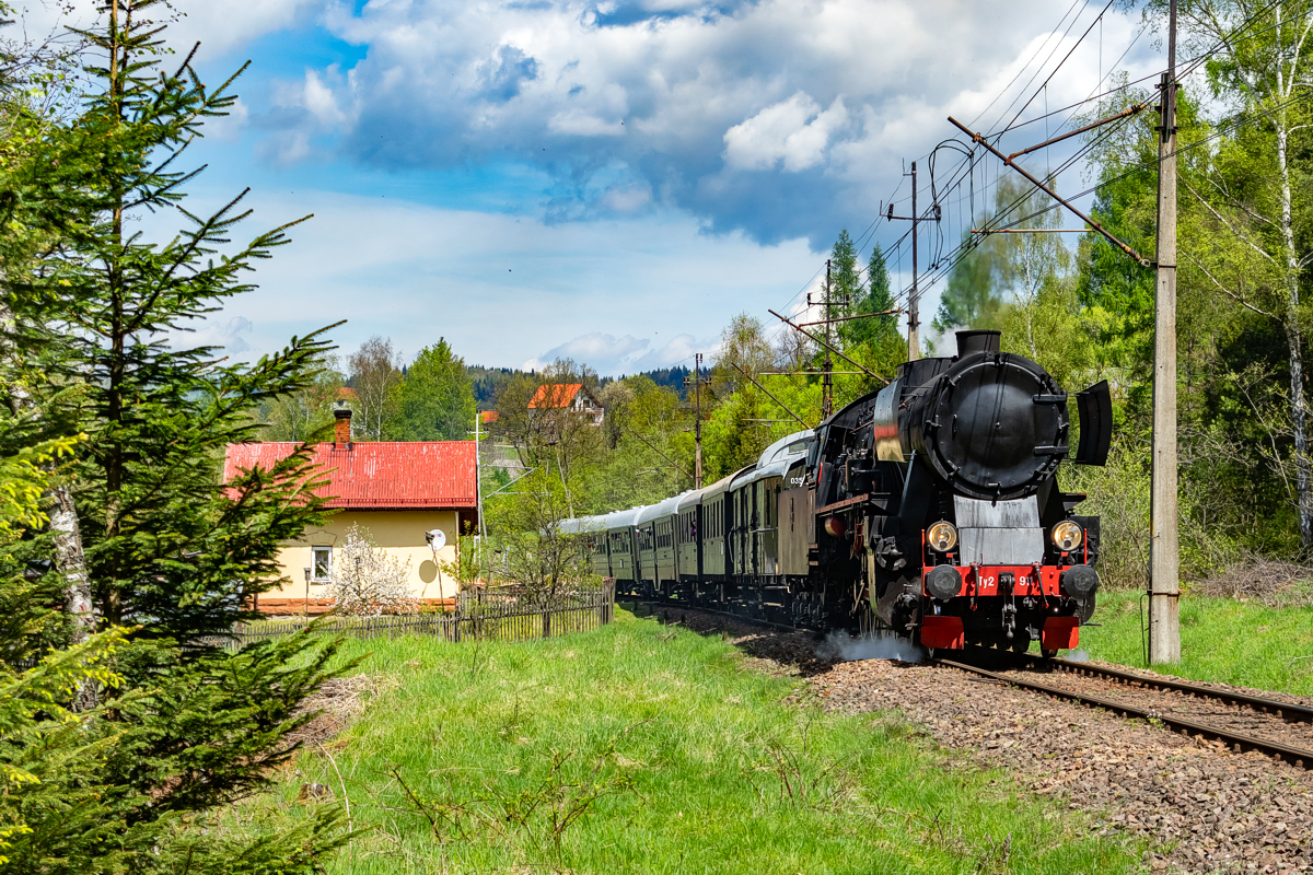 Ty2-911: Kurów Suski - Hucisko