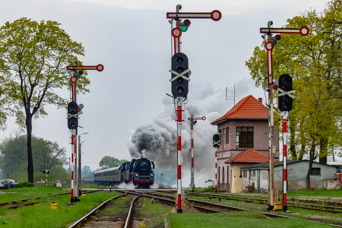 BR35 1019+BR03 2204: Krosno Odrzańskie