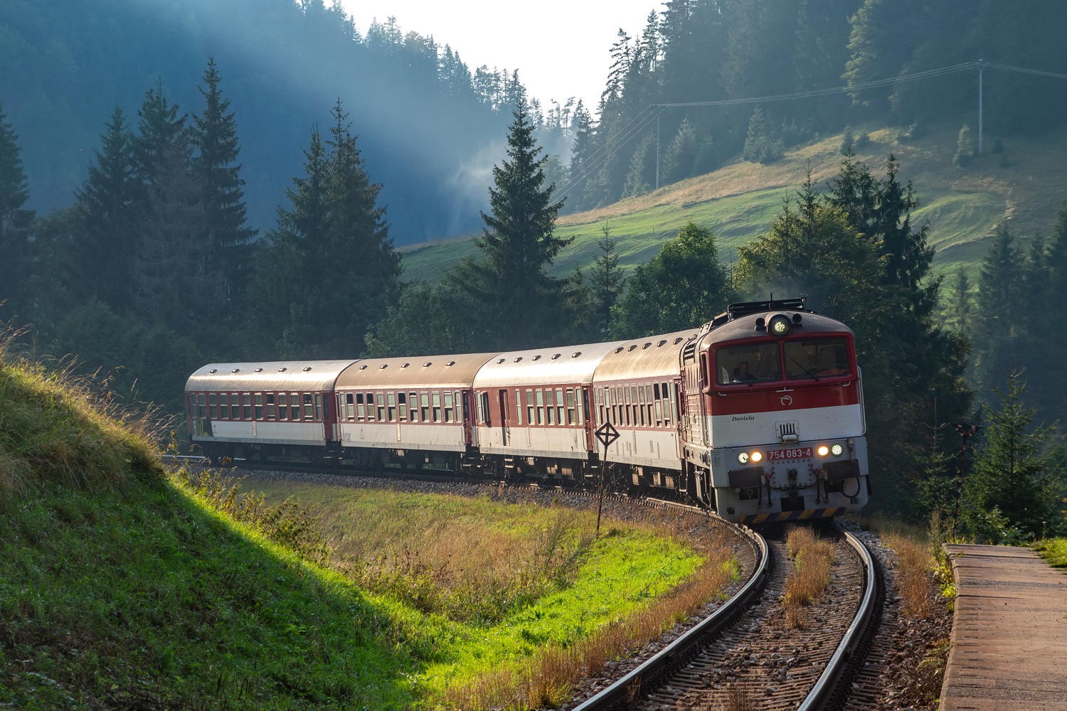 754 083: Stratená