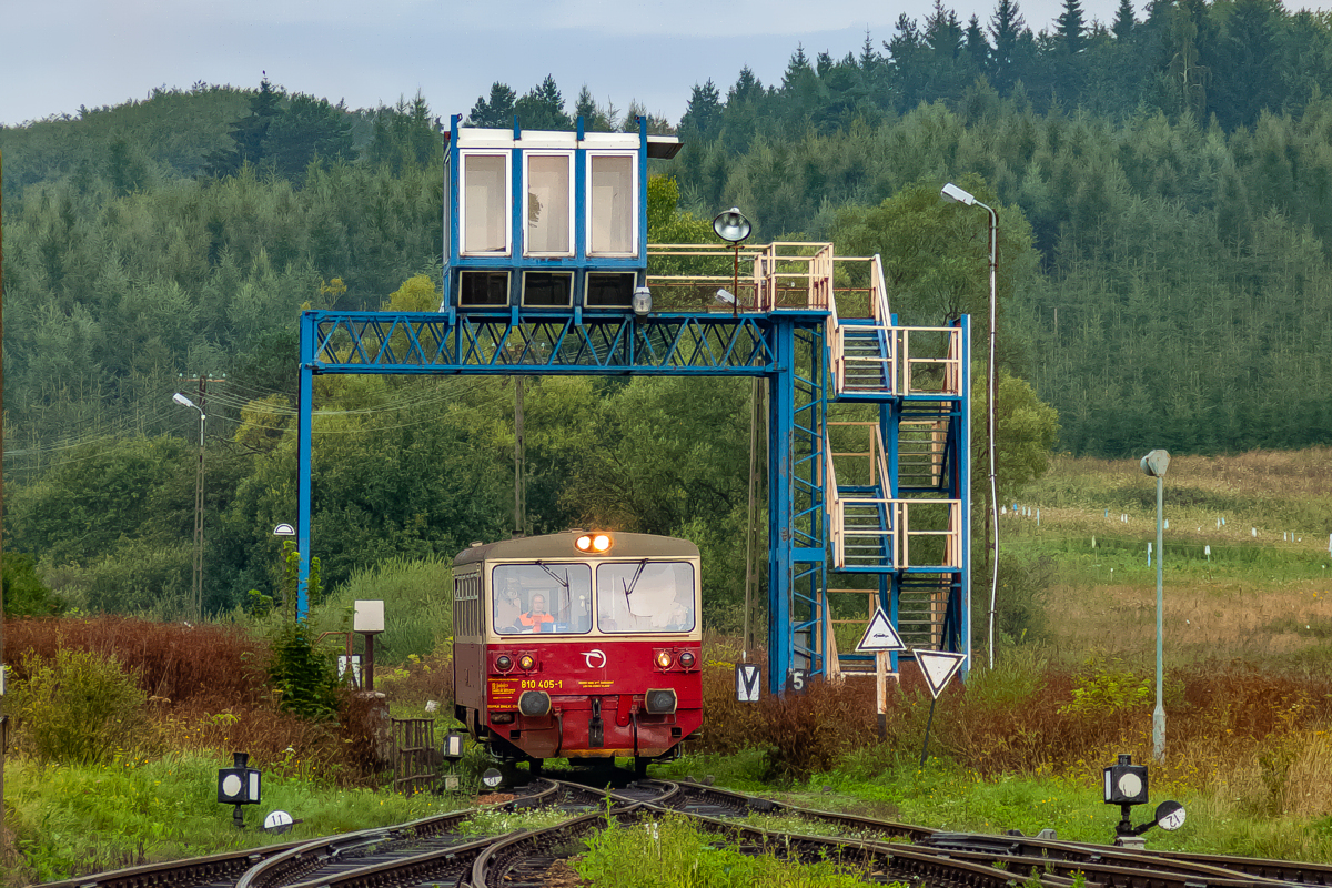 810 405: Łupków