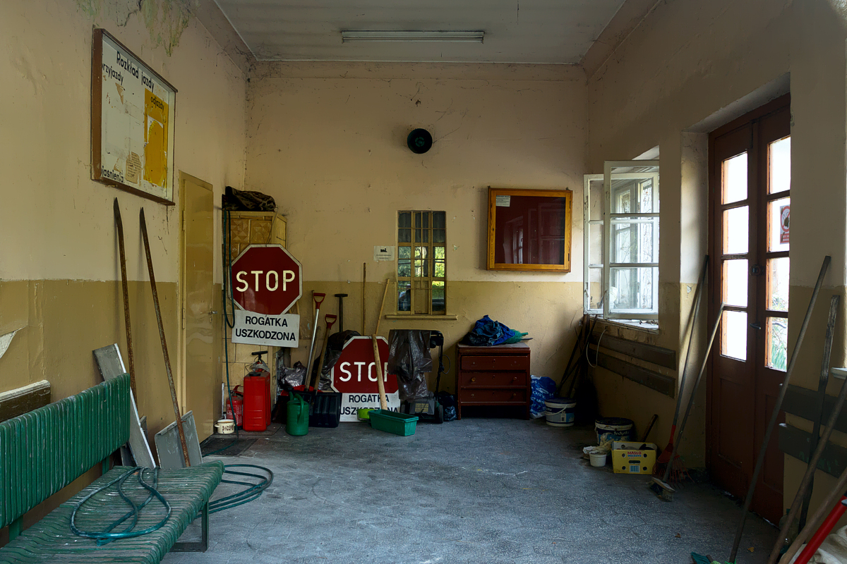 Szczejkowice - poczekalnia