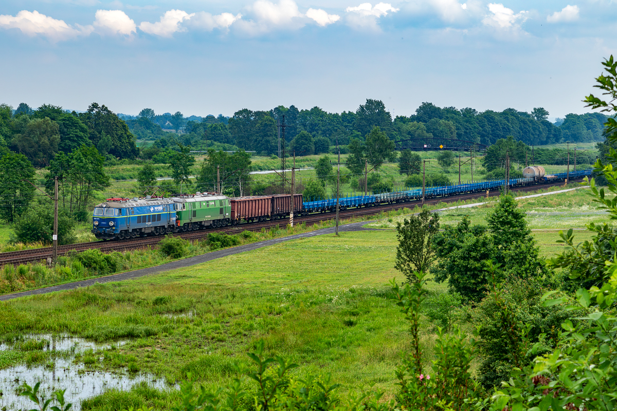 ET22-073+980: Brzeźnica - Półwieś