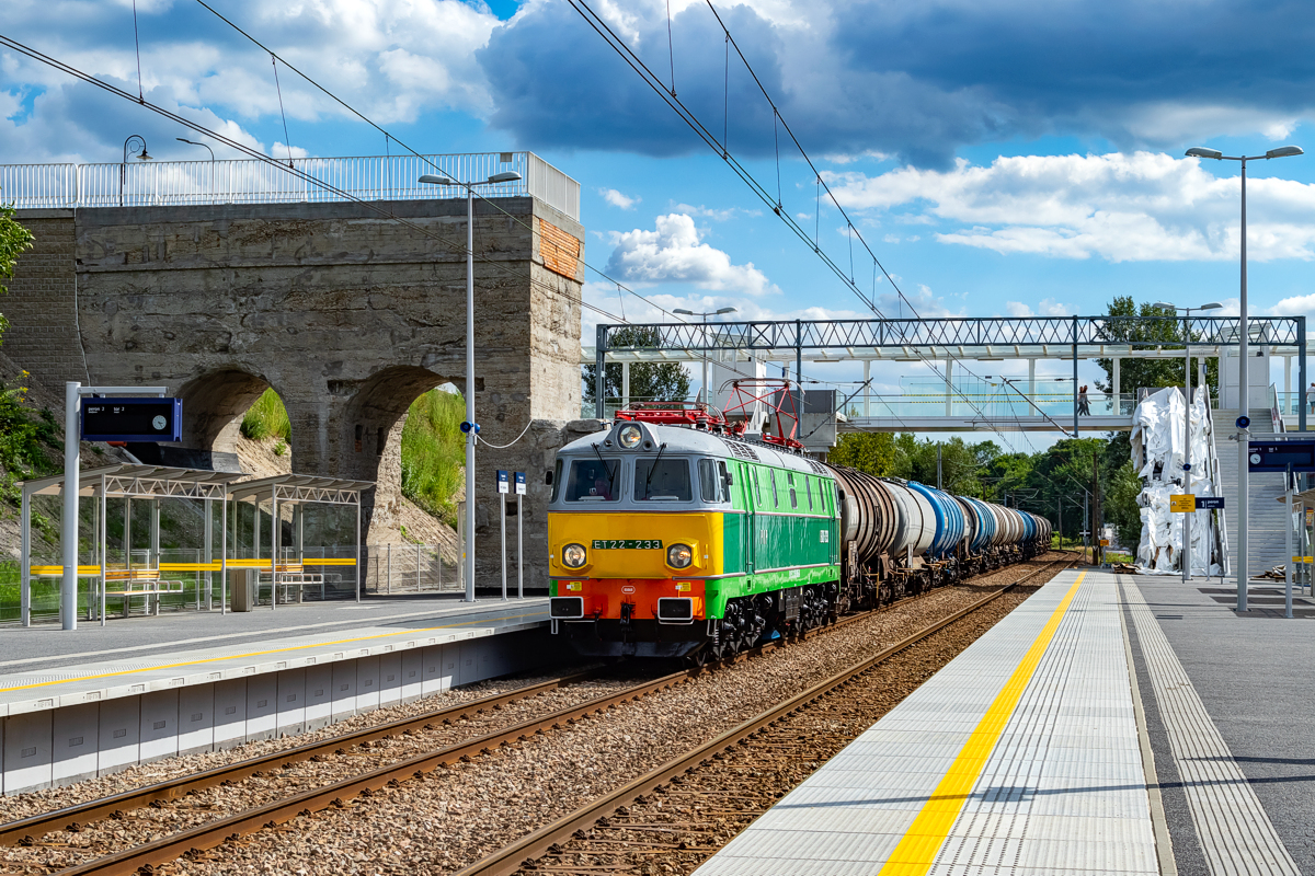 ET22-233: Kraków Sanktuarium