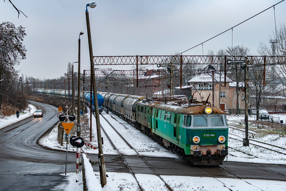 ET22-896+EU07-105: Szczecin Gocław