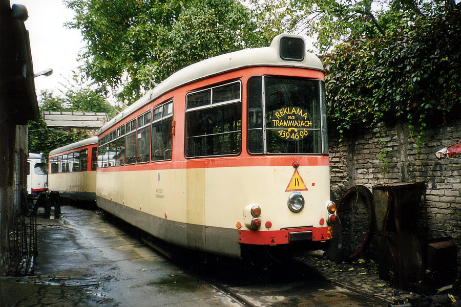 B4 #552, #553: Szczecin, zajezdnia Niemierzyn 