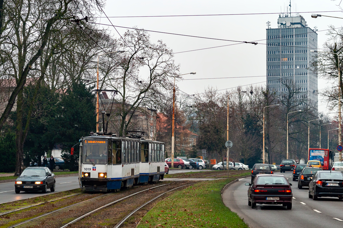 105Na #1019+1020: Szczecin, al. Wojska Polskiego 