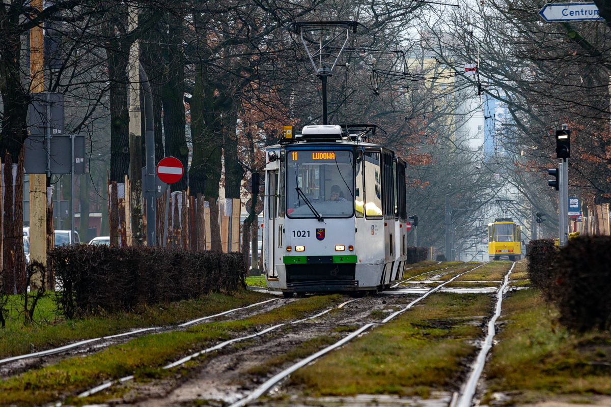 105Na #1021+1022: Szczecin, al. Piastów 