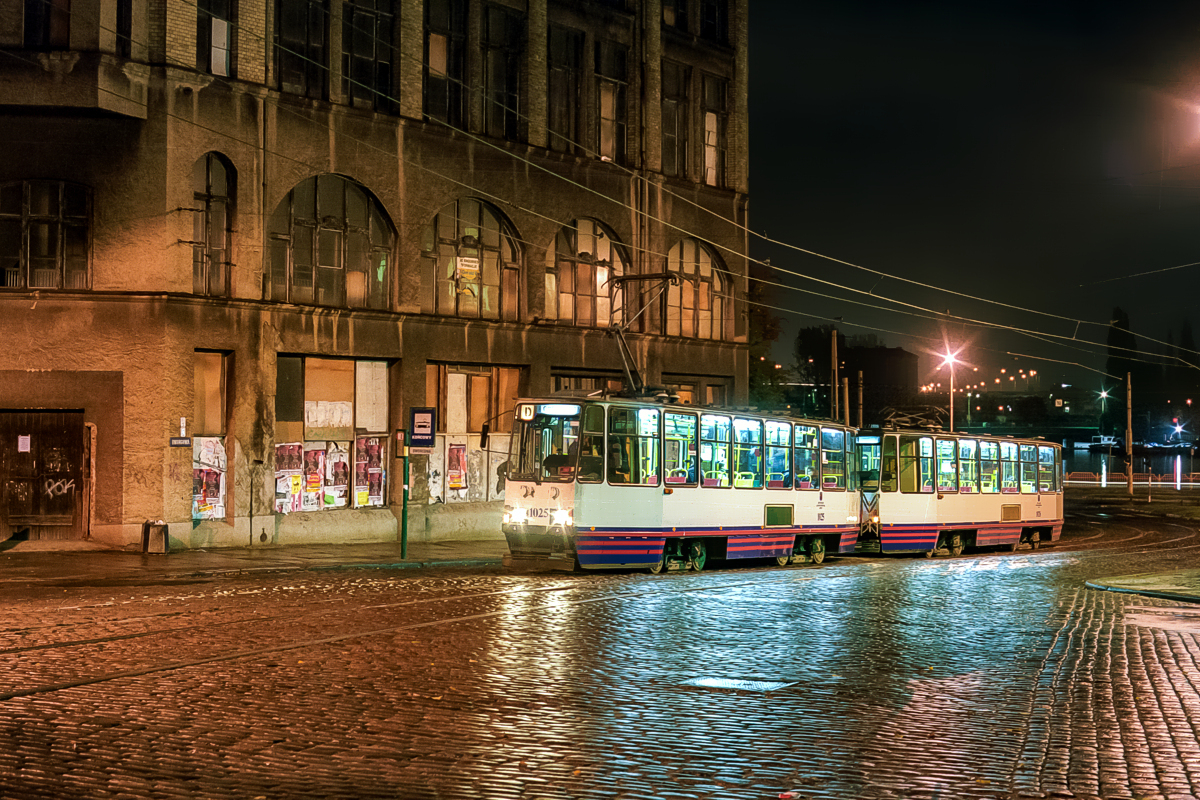 105Na #1025+1026: Szczecin, ul. Dworcowa