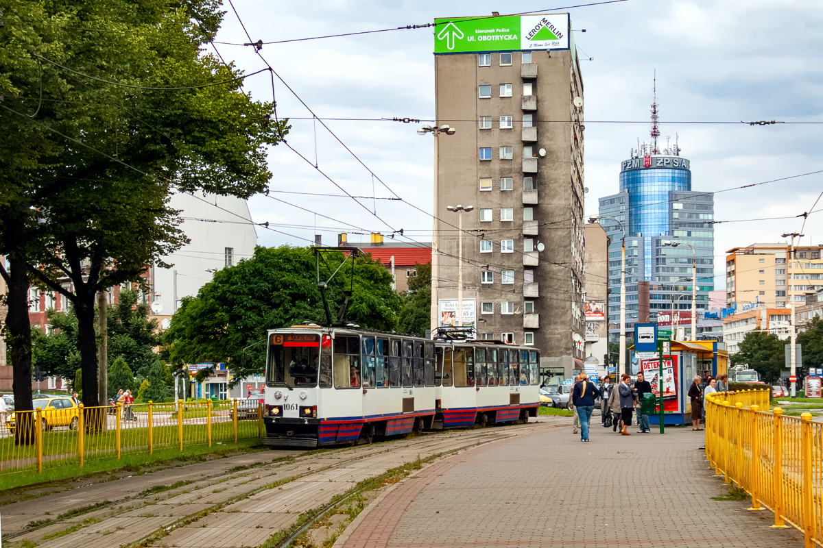 105Na #1061+1062: Szczecin, al. Niepodległości 