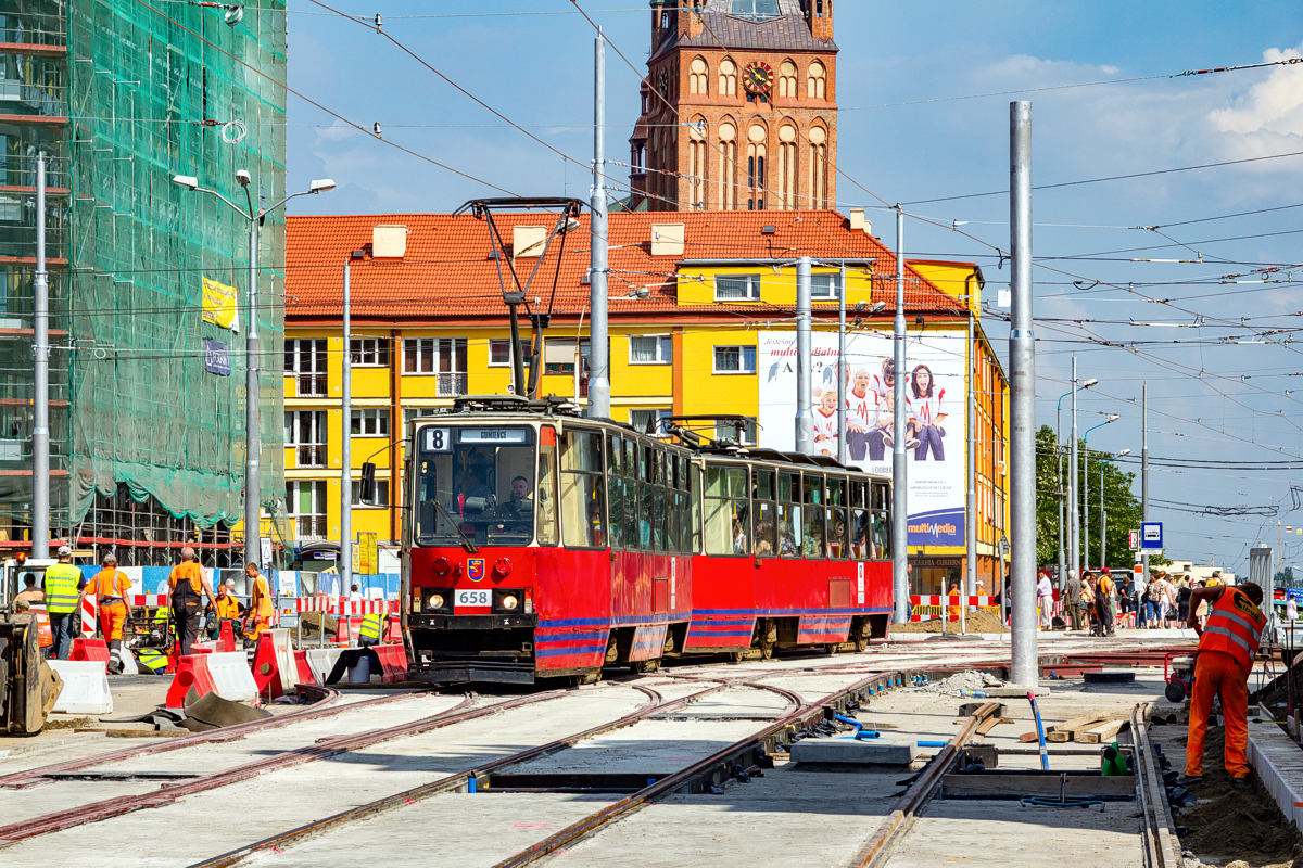 105N #658+643: Szczecin, Brama Portowa 