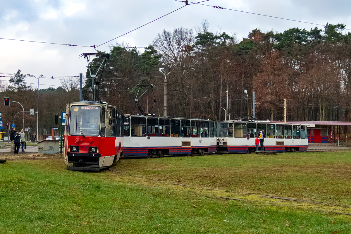 105Na #752+750+735: Szczecin, pętla Głębokie 
