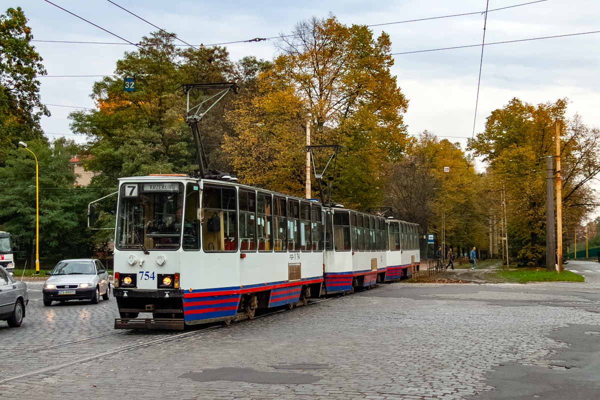 105Na #754+750+735: Szczecin, ul. Żołnierska 