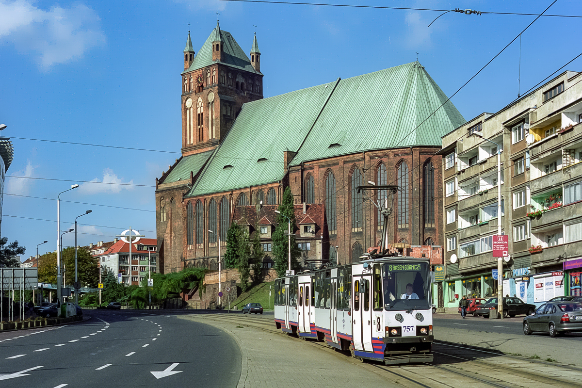 105Ng/S #757+755: Szczecin, ul. Wyszyńskiego