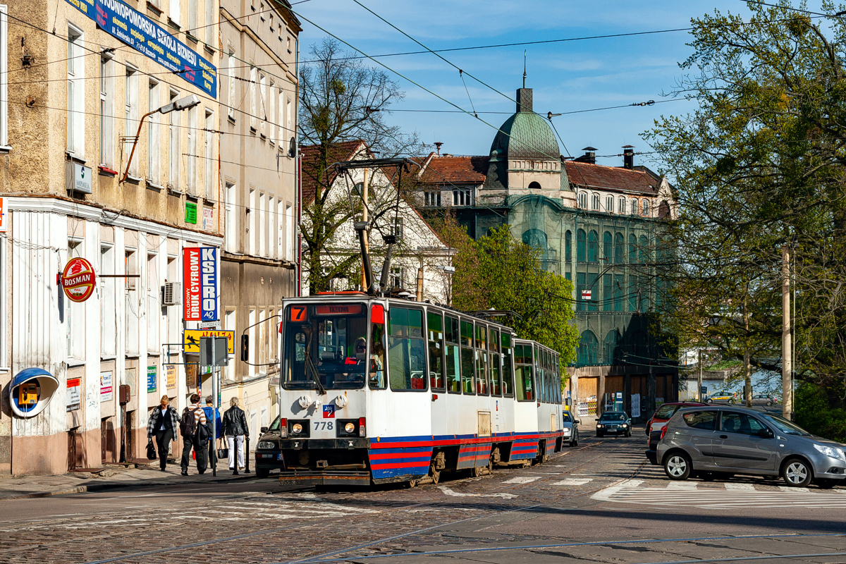 105Na #778+777: Szczecin, ul. Dworcowa 