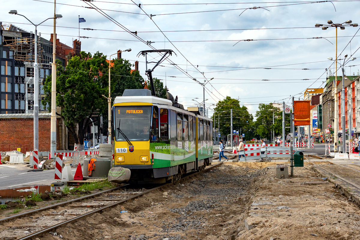 KT4Dt #110: Szczecin, Brama Portowa 