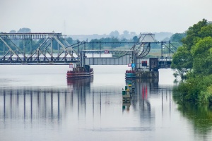 Zwodzony most kolejowy na Regalicy